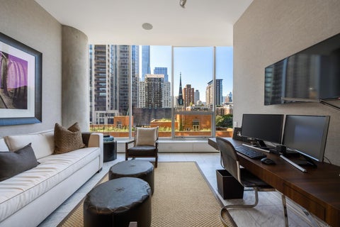 Tiny photo for 30 W Oak Street #7B, Chicago, IL 60610 (MLS # 12731201)