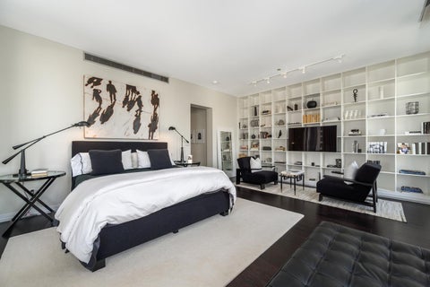 Tiny photo for 30 W Oak Street #7B, Chicago, IL 60610 (MLS # 12731201)