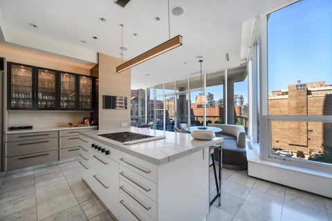Tiny photo for 30 W Oak Street #7B, Chicago, IL 60610 (MLS # 12731201)