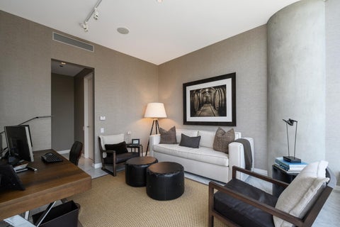 Tiny photo for 30 W Oak Street #7B, Chicago, IL 60610 (MLS # 12731201)