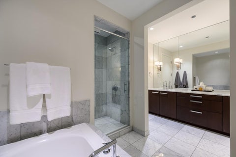 Tiny photo for 30 W Oak Street #7B, Chicago, IL 60610 (MLS # 12731201)