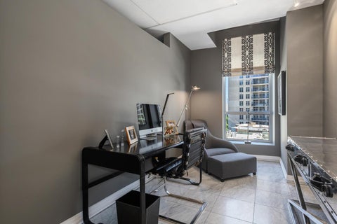 Tiny photo for 30 W Oak Street #7B, Chicago, IL 60610 (MLS # 12731201)