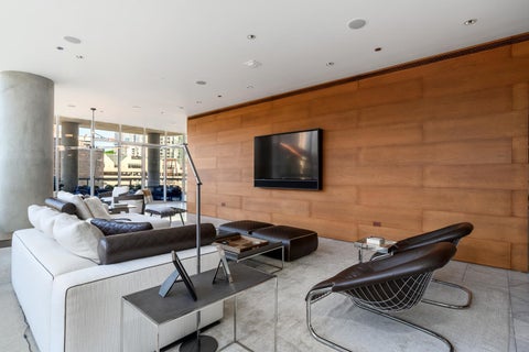 Tiny photo for 30 W Oak Street #7B, Chicago, IL 60610 (MLS # 12731201)