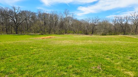 Tiny photo for 15019 N Illnois Hwy 37, Mt Vernon, IL 62864 (MLS # 12583279)