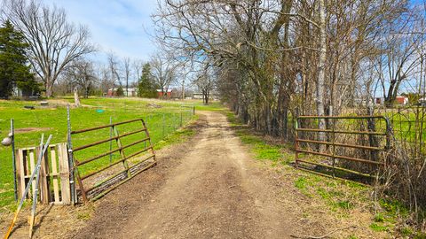 Tiny photo for 15019 N Illnois Hwy 37, Mt Vernon, IL 62864 (MLS # 12583279)