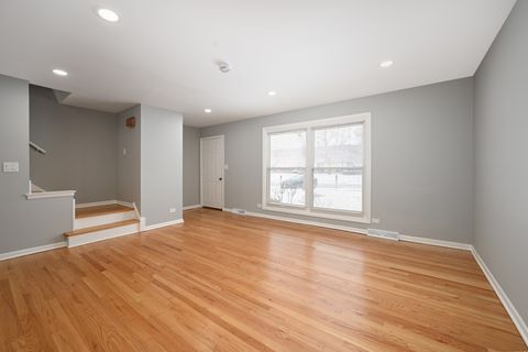 Tiny photo for 1210 N WHEELING Road, Mount Prospect, IL 60056 (MLS # 12558201)