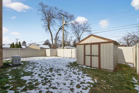 Tiny photo for 7340 W 115th Street, Worth, IL 60482 (MLS # 12532557)