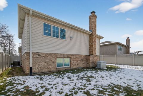 Tiny photo for 7340 W 115th Street, Worth, IL 60482 (MLS # 12532557)