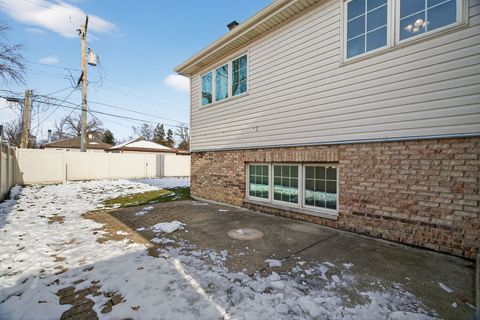 Tiny photo for 7340 W 115th Street, Worth, IL 60482 (MLS # 12532557)