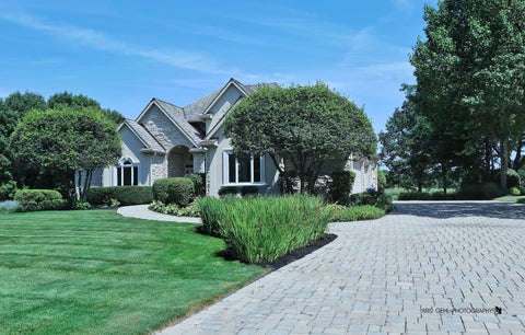 Tiny photo for 29051 N Cleek Court, Mundelein, IL 60060 (MLS # 12733274)