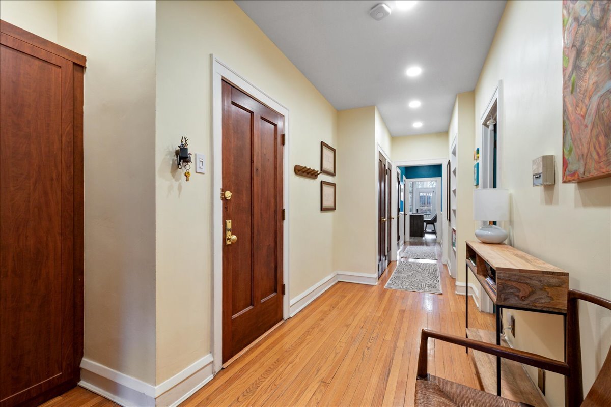 2751 W Giddings Street 1W