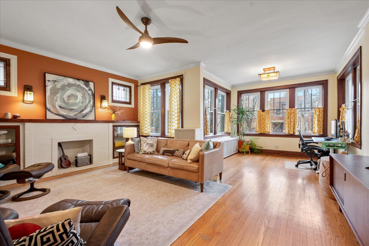 2751 W Giddings Street 1W