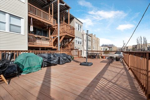 Tiny photo for 2751 W Giddings Street #1W, Chicago, IL 60625 (MLS # 12579929)