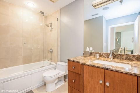 Tiny photo for 3232 N Halsted Street #H306, Chicago, IL 60657 (MLS # 12478734)