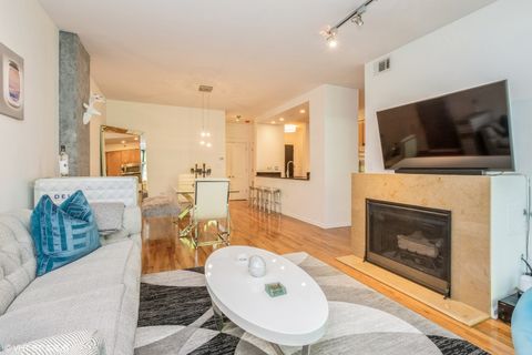 Tiny photo for 3232 N Halsted Street #H306, Chicago, IL 60657 (MLS # 12478734)