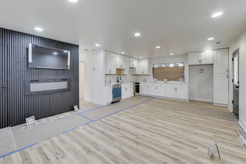 Tiny photo for 1947 Yale Avenue, Chicago Heights, IL 60411 (MLS # 12487471)