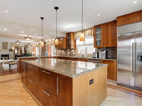 Tiny photo for 6738 N Sauganash Avenue, Lincolnwood, IL 60712 (MLS # 12655782)