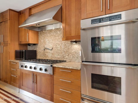 Tiny photo for 6738 N Sauganash Avenue, Lincolnwood, IL 60712 (MLS # 12655782)