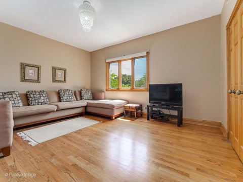 Tiny photo for 6738 N Sauganash Avenue, Lincolnwood, IL 60712 (MLS # 12655782)
