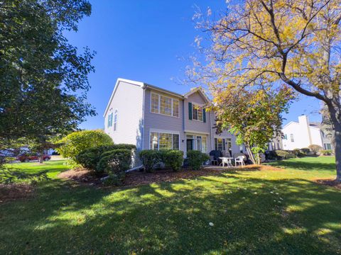 Tiny photo for 7400 Grandview Court, Carpentersville, IL 60110 (MLS # 12501154)