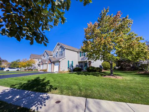 Tiny photo for 7400 Grandview Court, Carpentersville, IL 60110 (MLS # 12501154)