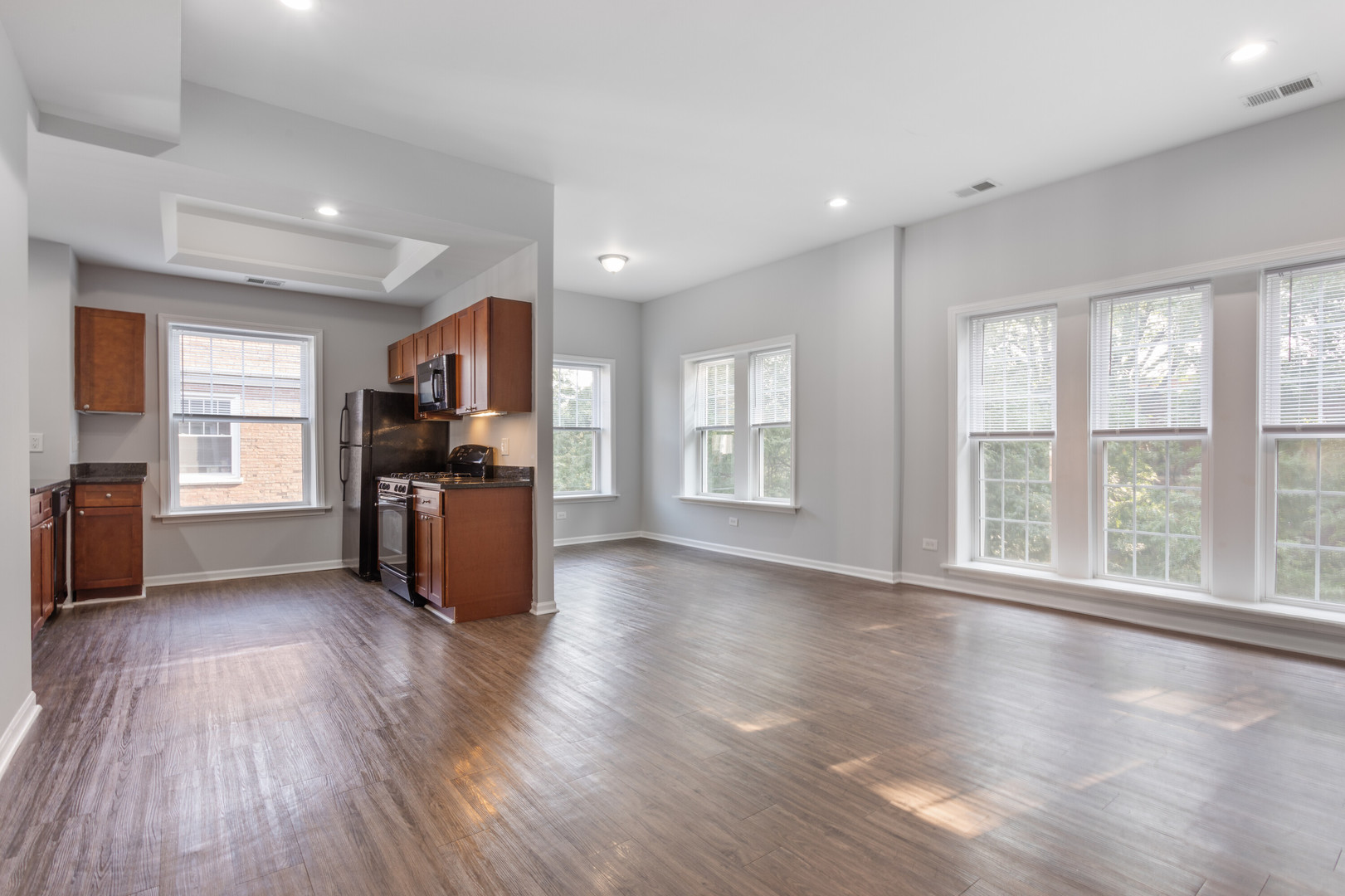 7722 N Ashland Avenue H2