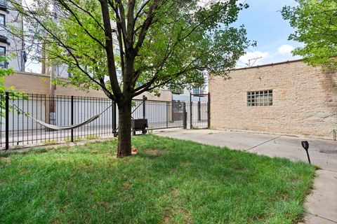 Tiny photo for 514 N Armour Street #2F, Chicago, IL 60642 (MLS # 12489348)