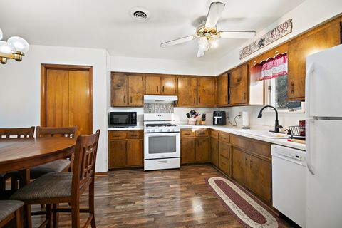 Tiny photo for 322 N Franklin Street, Momence, IL 60954 (MLS # 12530212)