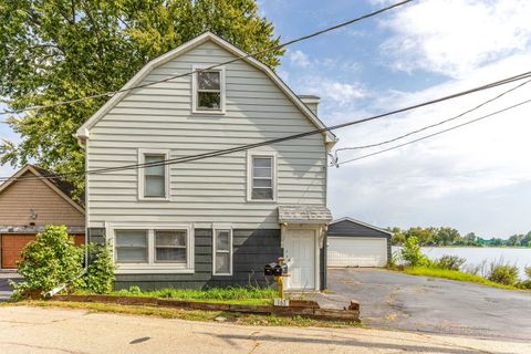 163 Eagle Point Road 1 Fox Lake IL 60020