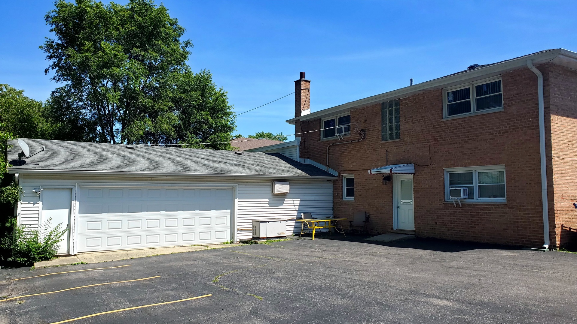 8818 W 85th Street
