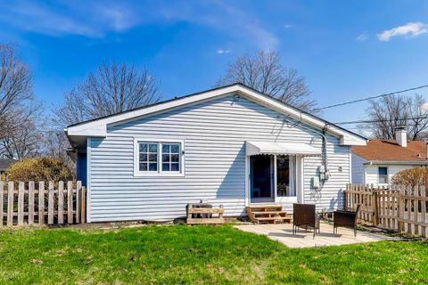 Tiny photo for 314 N Owen Street, Mount Prospect, IL 60056 (MLS # 12596123)