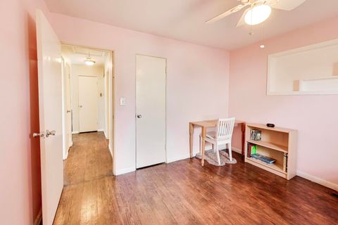 Tiny photo for 314 N Owen Street, Mount Prospect, IL 60056 (MLS # 12596123)