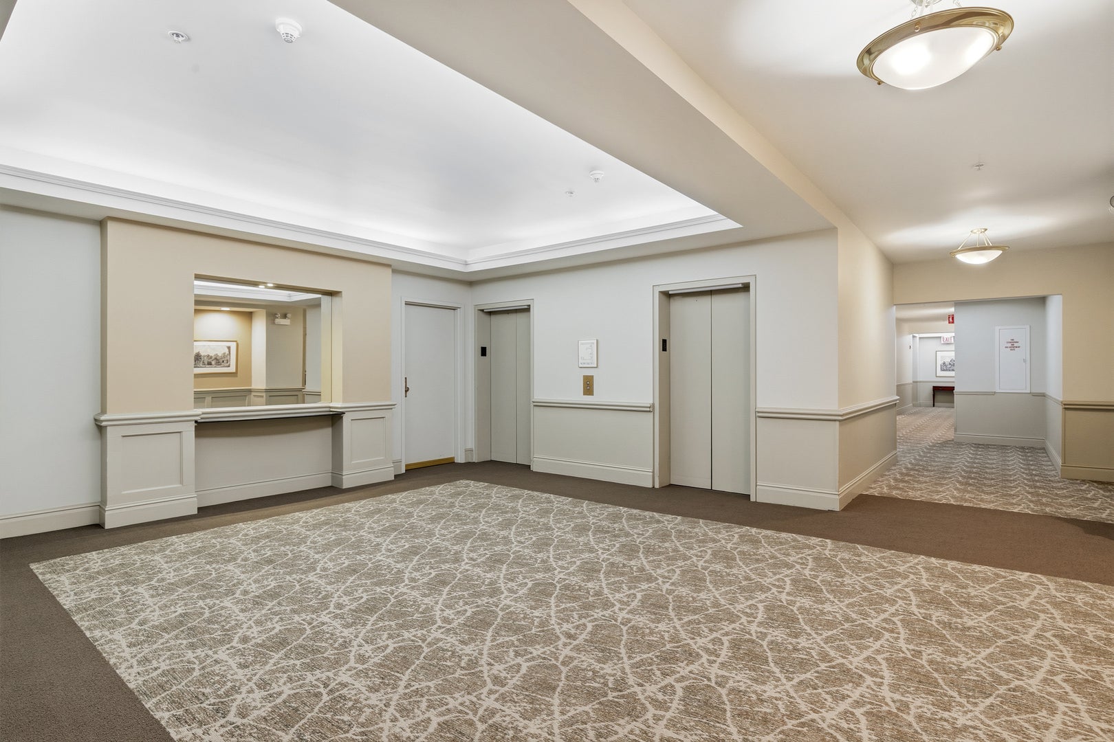 330 S MICHIGAN Avenue 1601