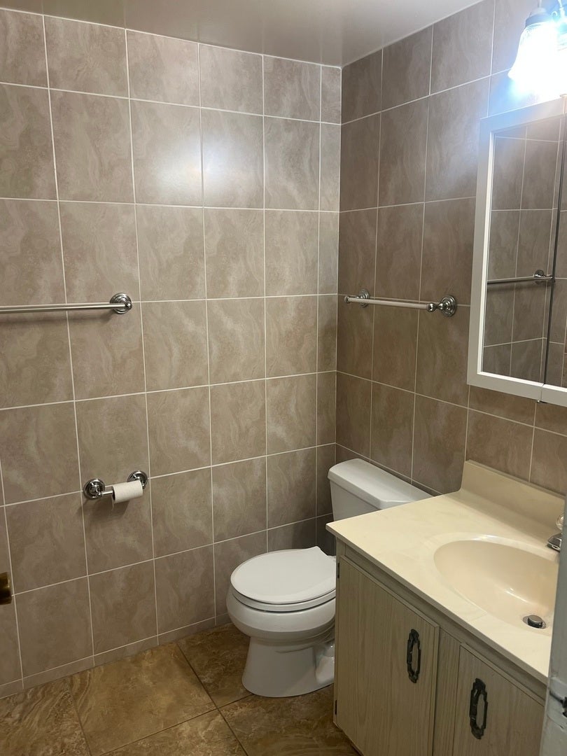 1852 S Anna Marie Drive 303