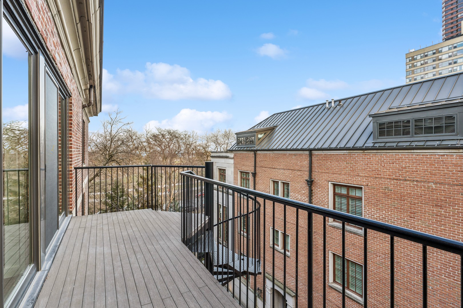 3030 N LAKE SHORE Drive PH401