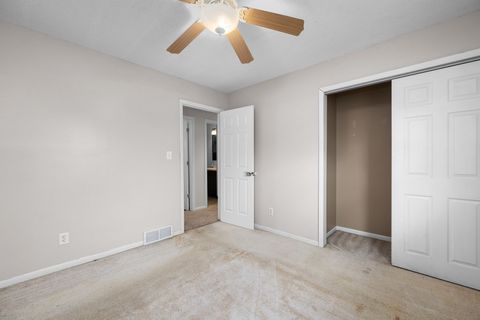 Tiny photo for 4811 Gaines Street, Davenport, IA 52806 (MLS # 12558835)