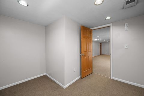 Tiny photo for 4811 Gaines Street, Davenport, IA 52806 (MLS # 12558835)