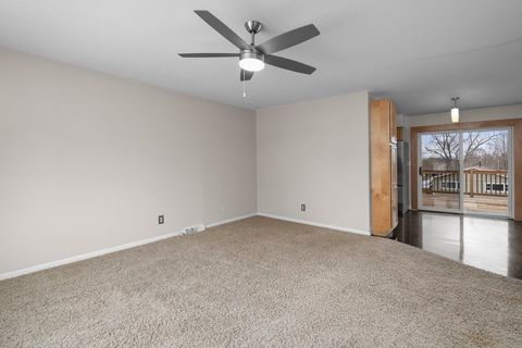 Tiny photo for 4811 Gaines Street, Davenport, IA 52806 (MLS # 12558835)