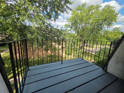 Tiny photo for 9B E Dundee Quarter Drive #303, Palatine, IL 60074 (MLS # 12714325)