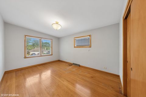 Tiny photo for 506 S Charleton Street, Willow Springs, IL 60480 (MLS # 12524107)