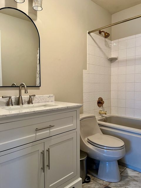 Tiny photo for 1850 N CLARK Street #201, Chicago, IL 60614 (MLS # 12529913)