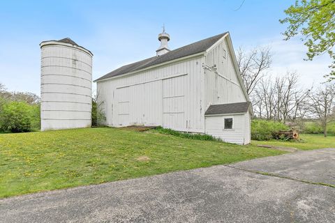 Tiny photo for 14019 Davis Road, Woodstock, IL 60098 (MLS # 12629968)