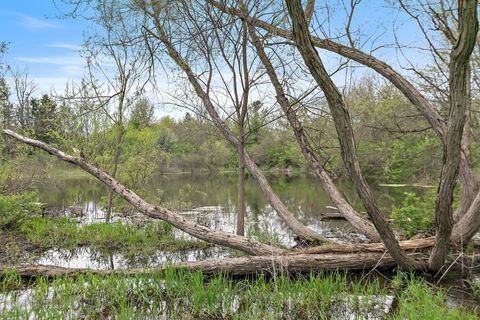 Tiny photo for 14019 Davis Road, Woodstock, IL 60098 (MLS # 12629968)