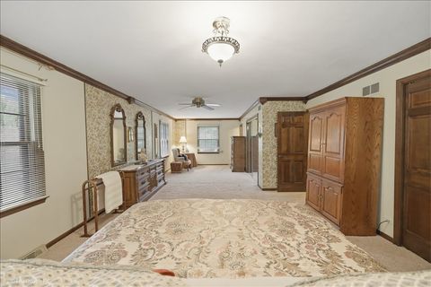 Tiny photo for 22W324 McCarron Road, Glen Ellyn, IL 60137 (MLS # 12629830)