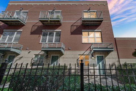 Tiny photo for 1150 E 46TH Street, Chicago, IL 60653 (MLS # 12544610)