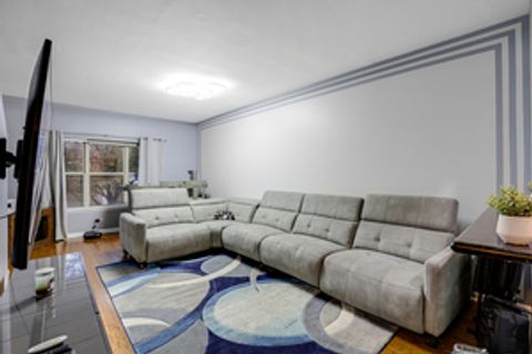 Tiny photo for 1150 E 46TH Street, Chicago, IL 60653 (MLS # 12544610)
