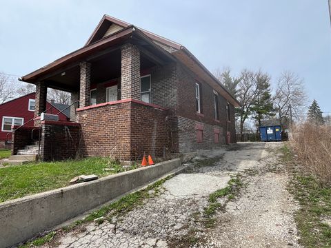 Photo of 1324 E New York Street, Aurora, IL 60505 (MLS # 12612284)