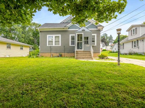 Photo of 1247 W Logan Street, Freeport, IL 61032 (MLS # 12718211)
