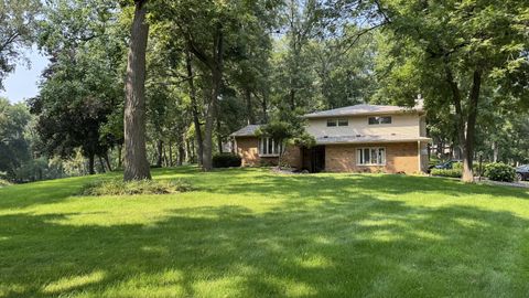 Tiny photo for 3309 Valley Drive, Geneseo, IL 52722 (MLS # 12602688)