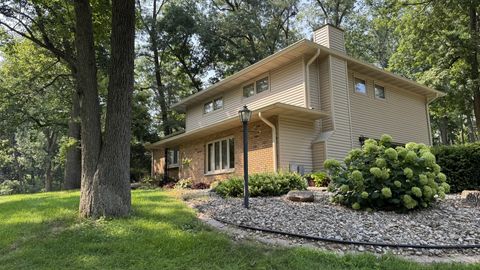 Tiny photo for 3309 Valley Drive, Geneseo, IL 52722 (MLS # 12602688)